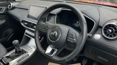 MG Hs 1.5 T-GDI Exclusive 5dr Petrol Hatchback